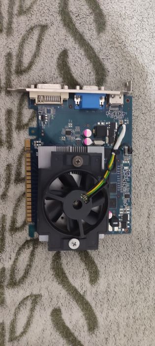 Відеокарта gt 530