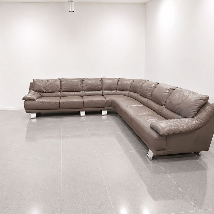 Шкіряний кутовий диван  коричневий.  Италия , Italsofa .  330*330  см