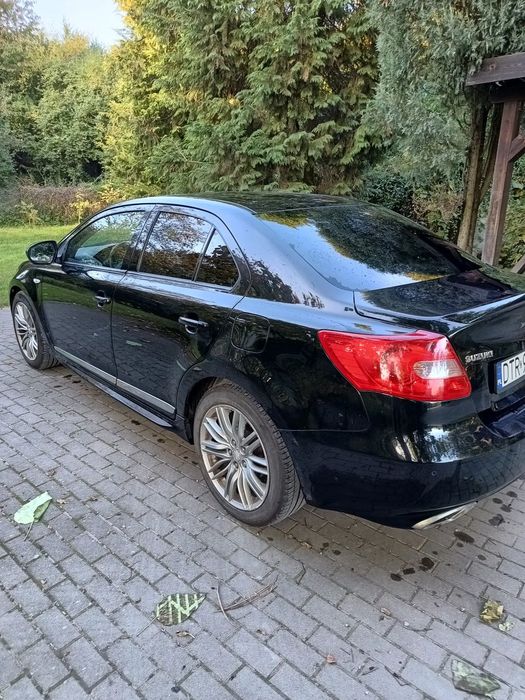 Suzuki Kizashi