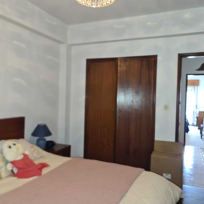 T2 + Sótão Loreto vende-se