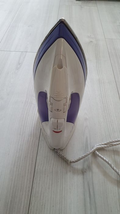 Żelazko LFG LF-8200