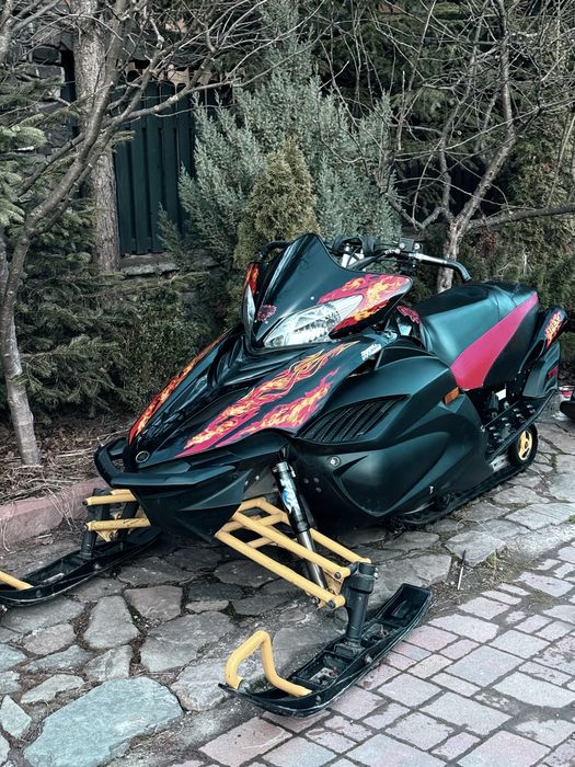 Снігохід Yamaha Apex RS 1000 свіжий!!