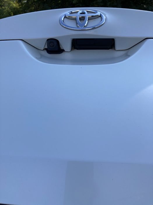 Продал Тойту Короллу