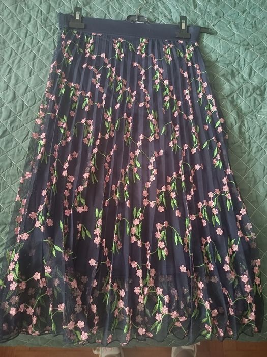 Saia Midi nova nunca usada