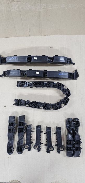 Кріплення  бампера  kia niro