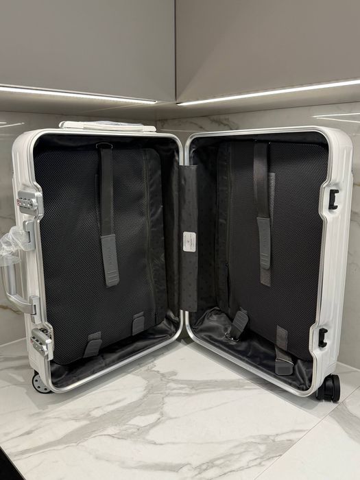 Валіза Rimowa Hybrid Cabin White для ручної поклажі /чемодан ручная кладь белый