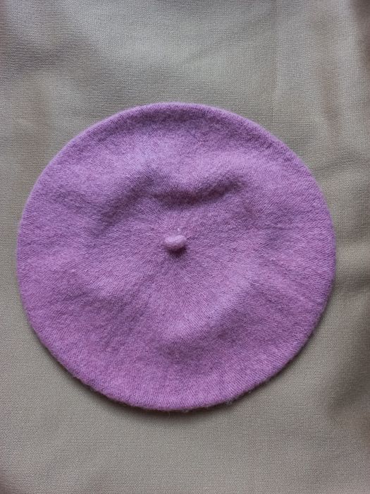 Jasnoróżowy różowy pudrowy beret vintage wełniany