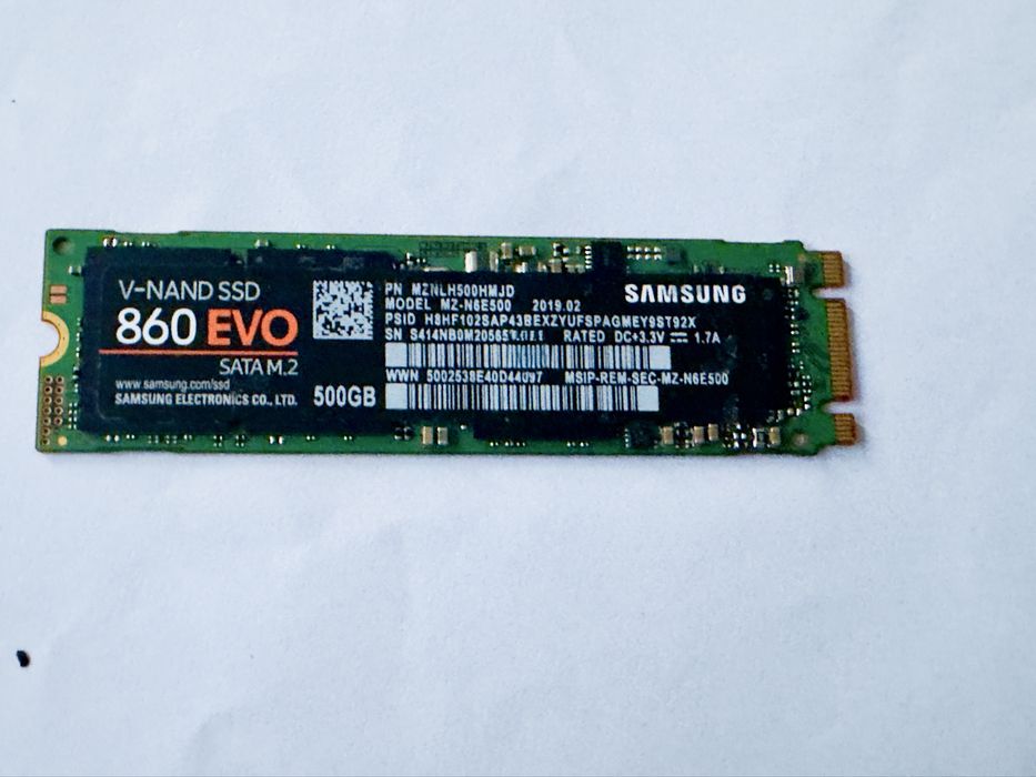 Dysk Samsung SSD 860 EVO M.2 SATA 500 GB + Raport SMART/zdrowia dysku 98 %