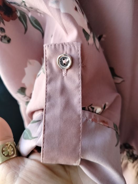 Sukienka w kwiaty