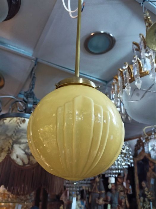 Candeeiro Art Deco Vidro Opalino Amarelo