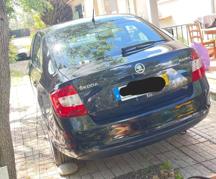 Skoda Rapid 1.6 tdi ano 2013 para Peças todo o Material disponível Enviamos para todo o País e Ilhas