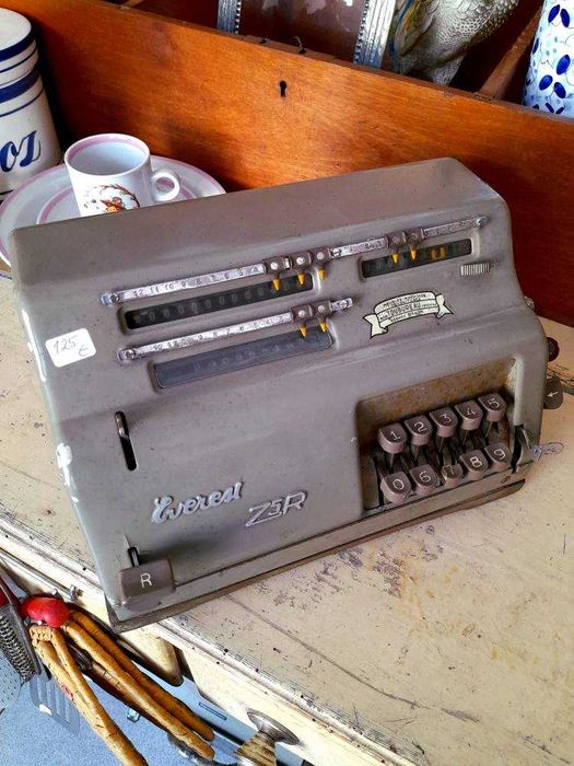 Calculadora Everest Z5R