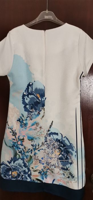 Vestido branco florido
