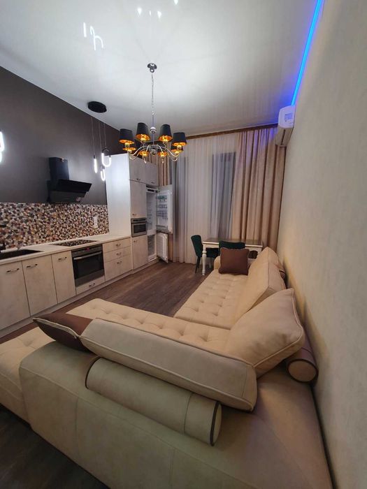 Продам 1 ком.кв. ремонт Центр м.Левада, .Гольдберговская LT