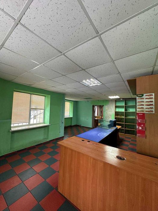 Луцьке Кільце 147м2 Продам приміщення по Соборній з Парковкою