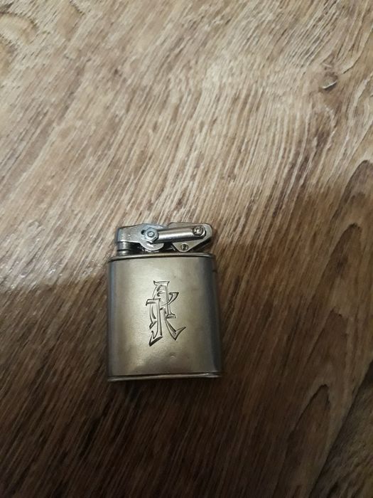 Запальничка срібна зажигалка