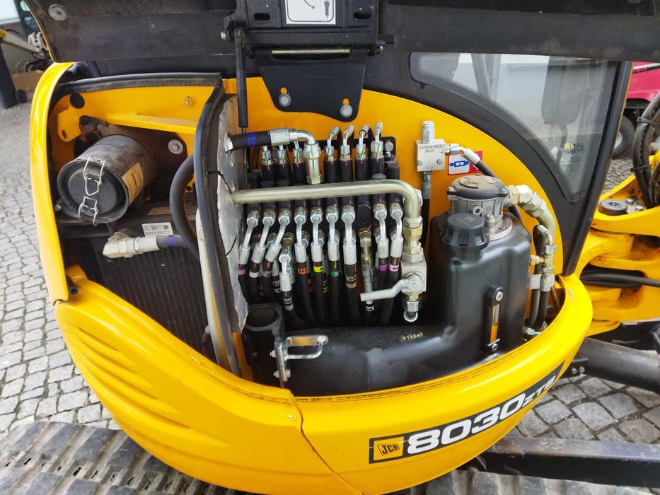 Koparka JCB 8030TZS