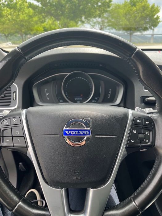 Volvo V60 D2 2.0 Momentum Auto | 2015 | 124.700 km