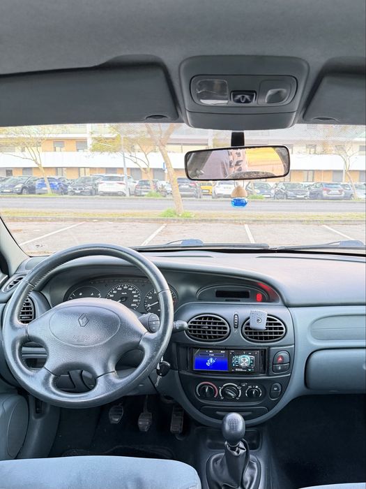 Renault Megane 1.4 RXE | Unico Dono