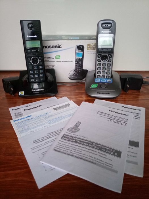Panasonic KX-TG2511 Metallic, цифровий бездротовий телефон