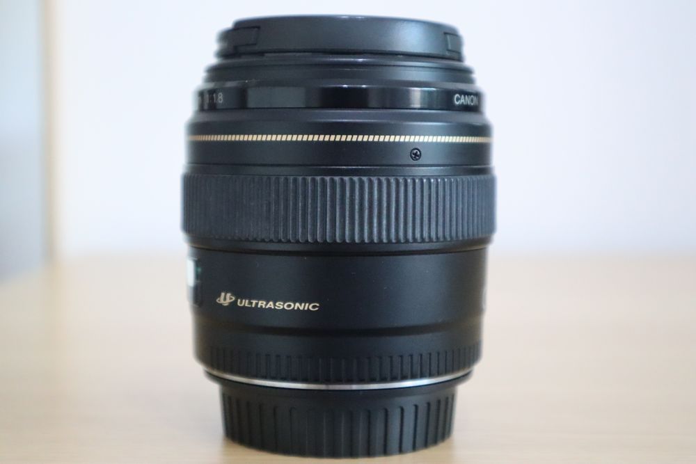 Canon EF 85mm F/1.8 USM