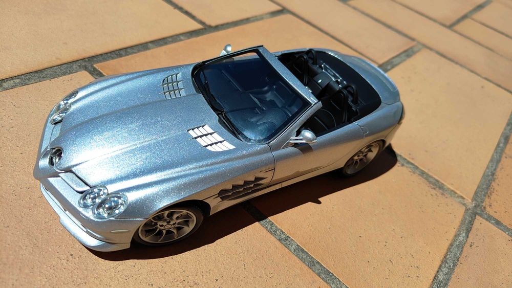 Mercedes Benz SLR Roadster 1/18 Minichamps