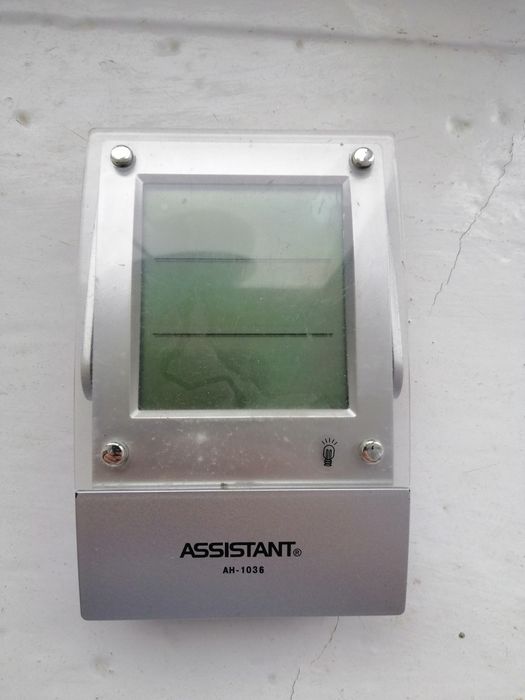 Часы электронные ASSISTANT AH-1036