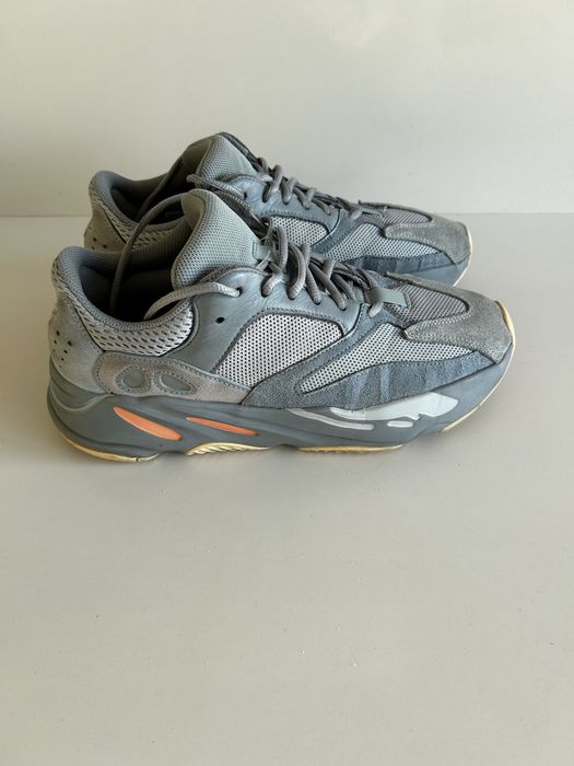 Yeezy boost 700 Inertia size 43 com caixa original preço negociável