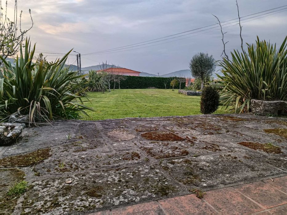 Quintinha muito bonita centro pequena aldeia próxima a Caminha