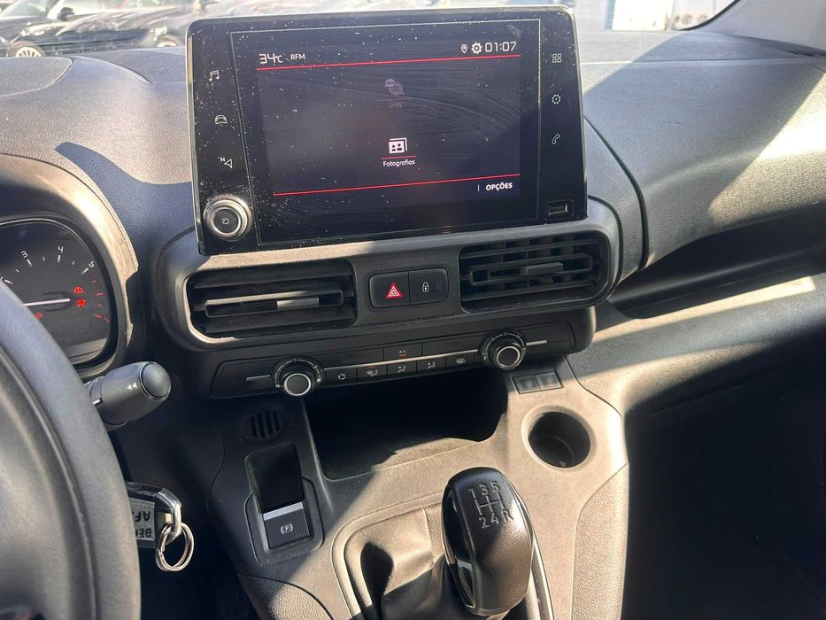 Citroën Berlingo 1.5 BLUEHDI 100 de 2021 Salvado