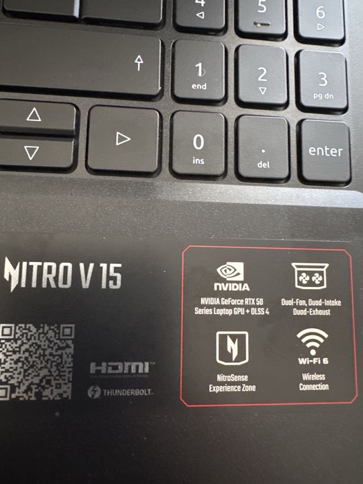 Notebook nitro V15  com RTX 5050 novo