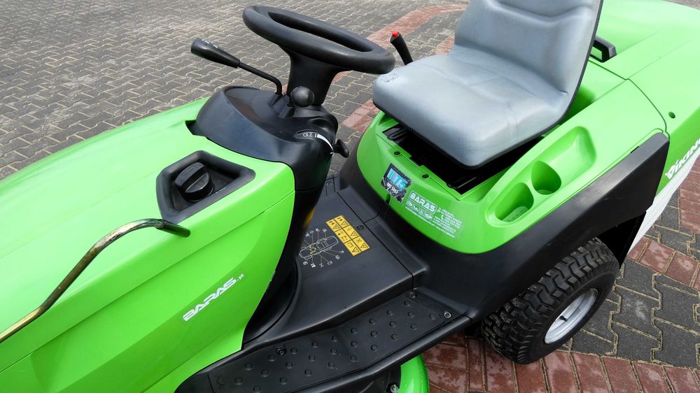 Traktorek kosiarka Viking T5 MT5097.0 B&S Zamiatarka (260208.6) Baras