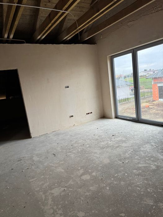 Piękny, duży dom z potencjałem. 135m + działka 1000m.