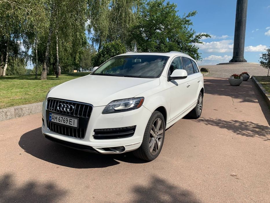 Audi Q7 3.0 TFSI Quattro • 2015 • Хороша комплектація •