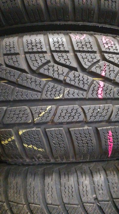 Продам зимние шины 225/50r17