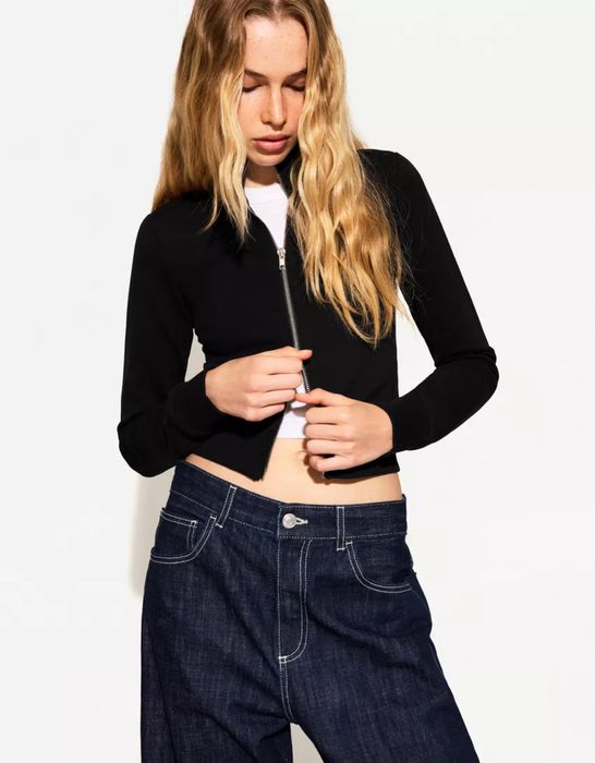 Нова кофтинка Bershka