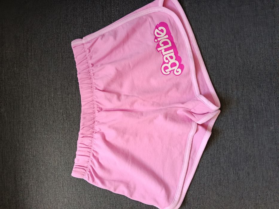 Krótkie spodenki damskie barbie