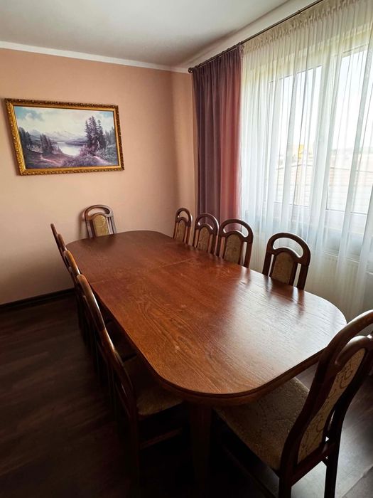 Stół drewniany rozkładany duży z 10 krzesłami