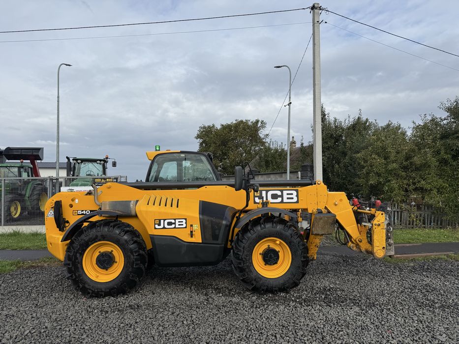 JCB 540-140 телескопічний навантажувач