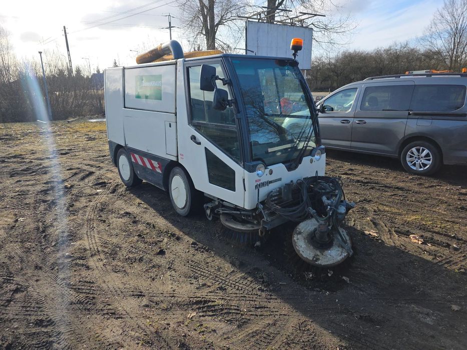 Schmidt Aebi mfh 2500  Zamiatarka 4x4 drogowa uliczna 2 osie skretne klima 4x4