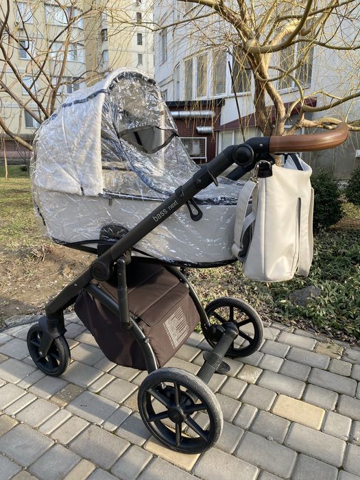 Коляска bass next