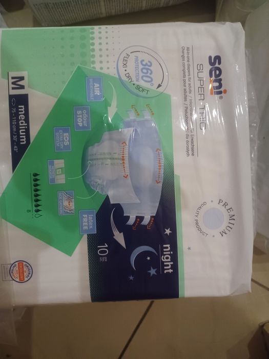 SENI SUPER TRIO pieluchomajtki ,podkłady