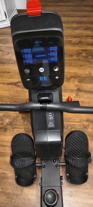 Wioślarz stacjonarny Domyos 500B E-connected i samozasilający