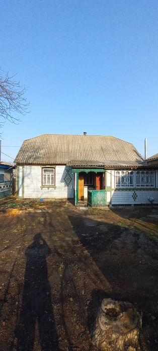 Будинок з прямим виходом до р. Роська