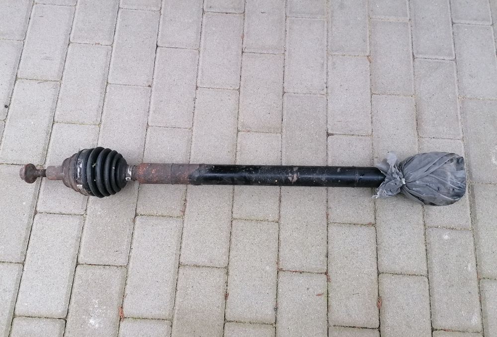 Vw golf 6 1.6 105 KM Półośka części