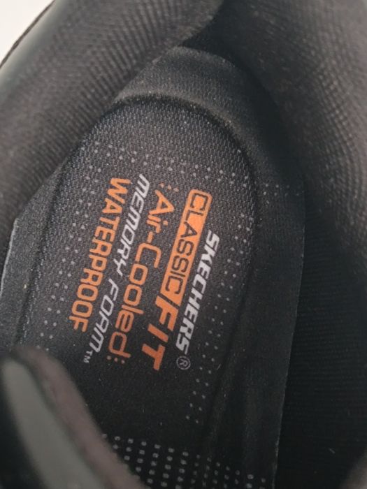 Skechers r.44 (29 cm) buty sportowe męskie waterproof