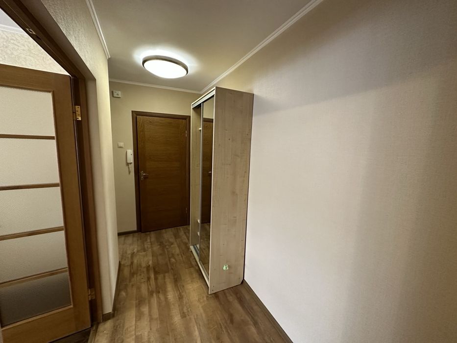 Здається простора та свіженька трьокімнатна квартира!