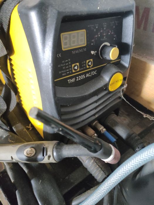 Tig thf 220s AC/DC z wózkiem