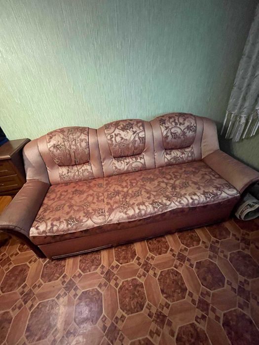 Продам розкладний диван