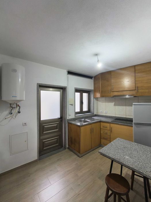 Arrenda-se T1 em Trancoso